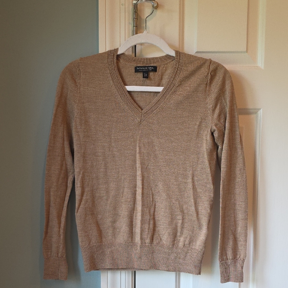 Banana Republic Tan V-Neck Sweater
